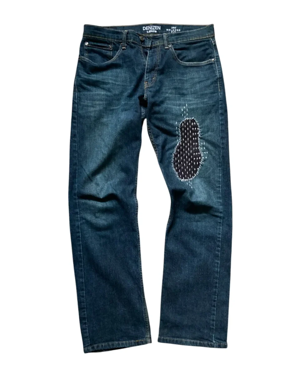[XL] Jeansy z Haftowaną Łatą Vintage